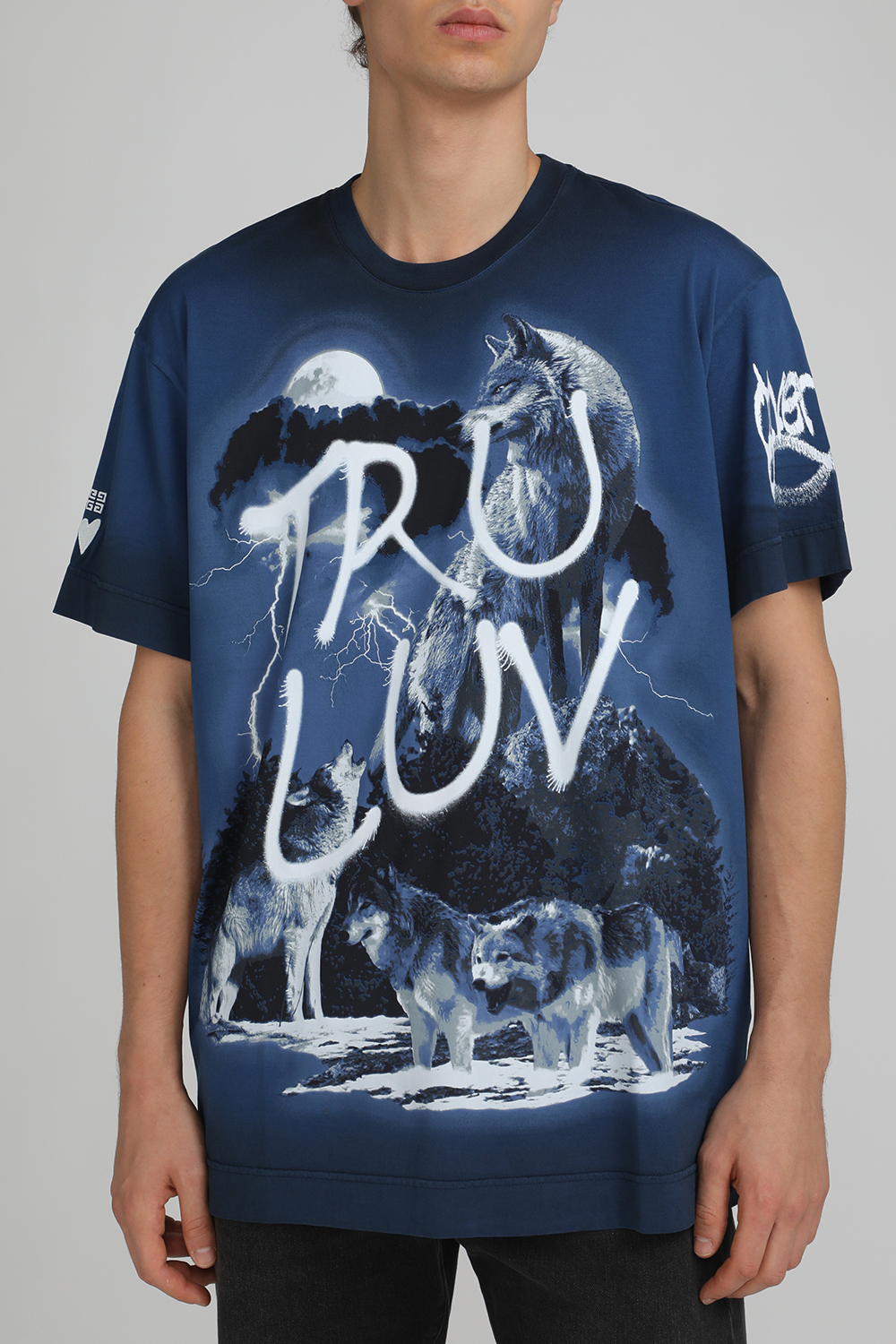 תמונת דוגמן קידמית של חולצת טי גרפיטי