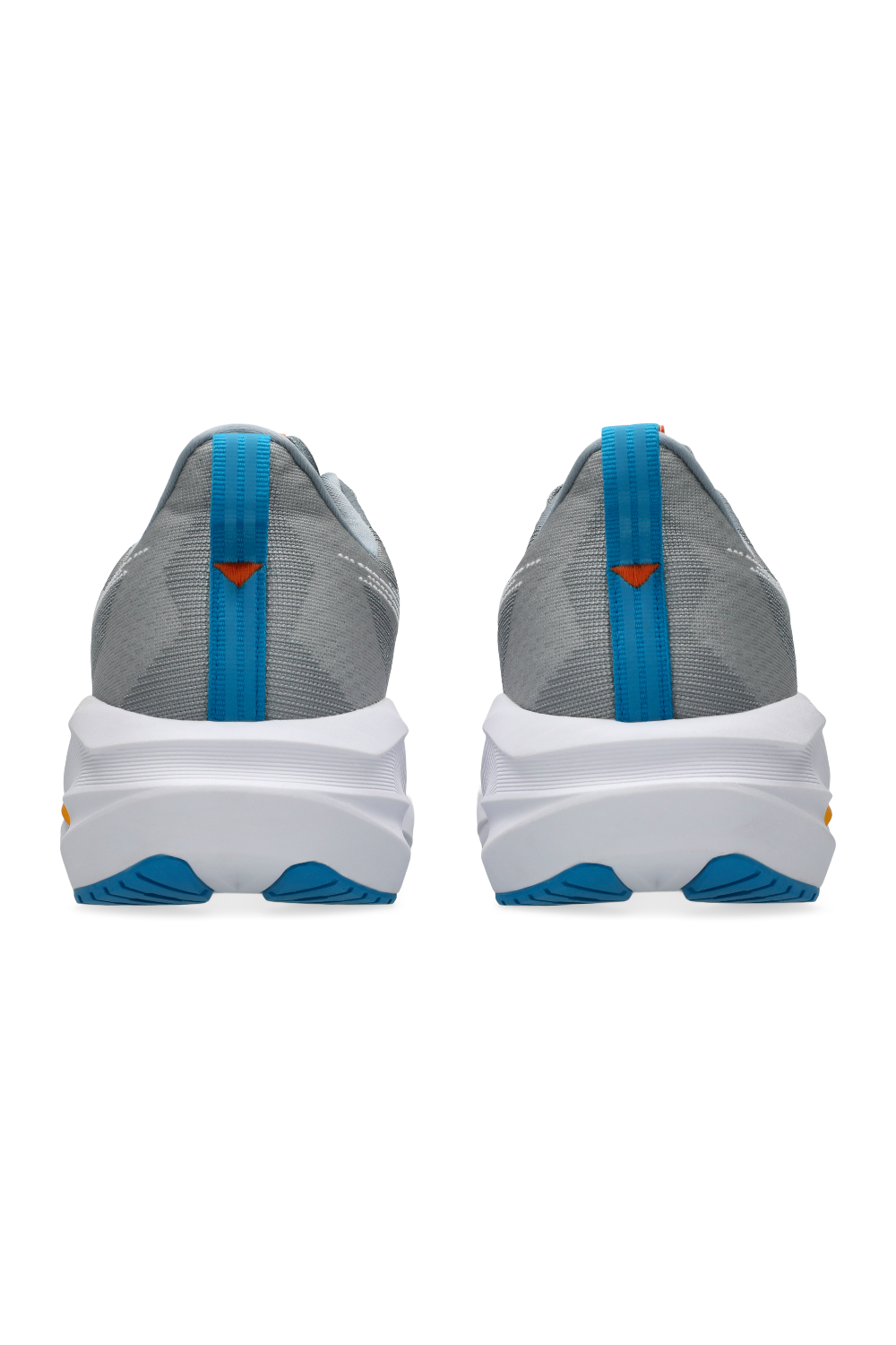 תמונת תקריב של נעלי ריצה נובהבלסט 5