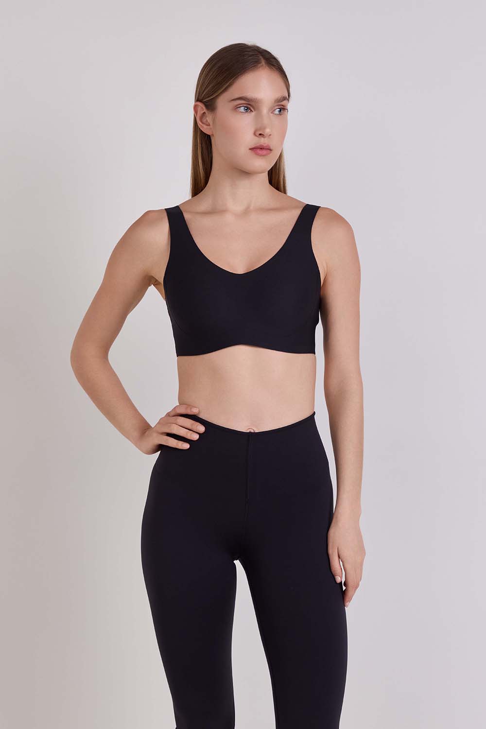 תמונת דוגמן קידמית של Glow Up&trade; Bra