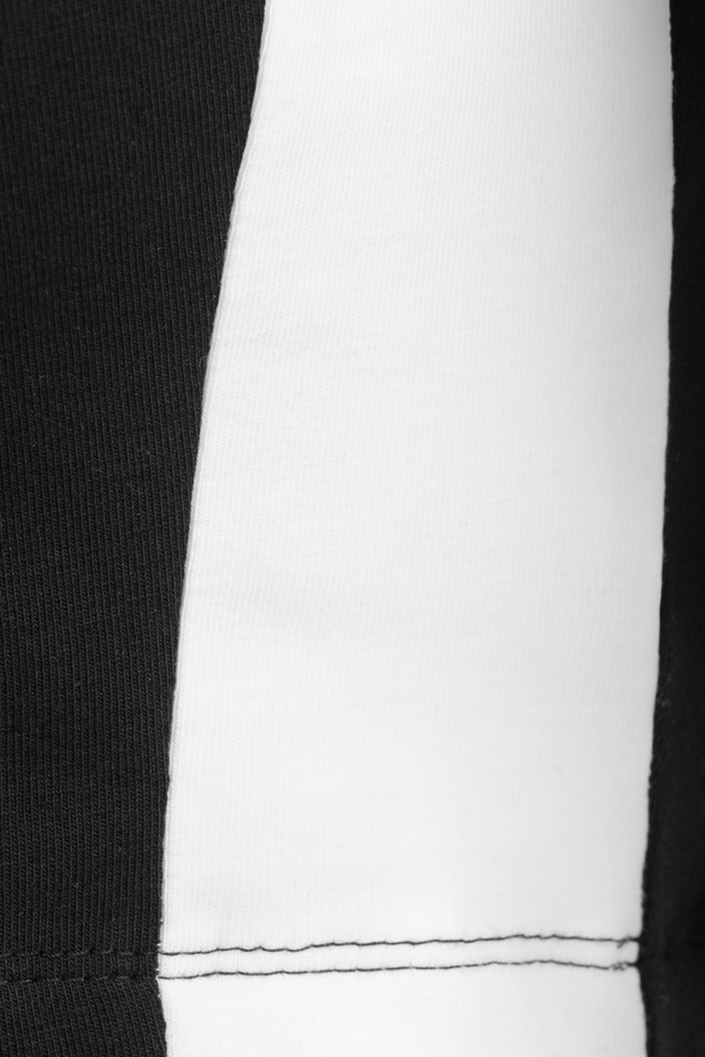 תמונת תקריב של Iconic Top