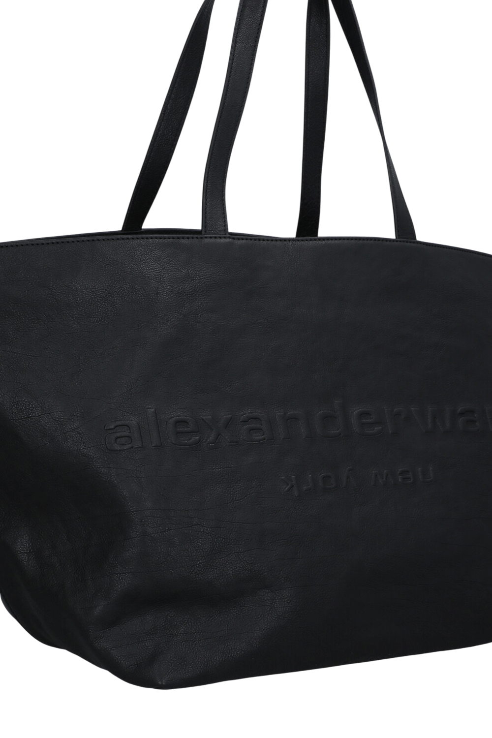 תמונת תקריב של תיק נסיעה פאנץ'