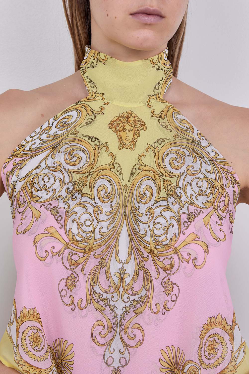 תמונת תקריב דוגמן של גופיית קולר