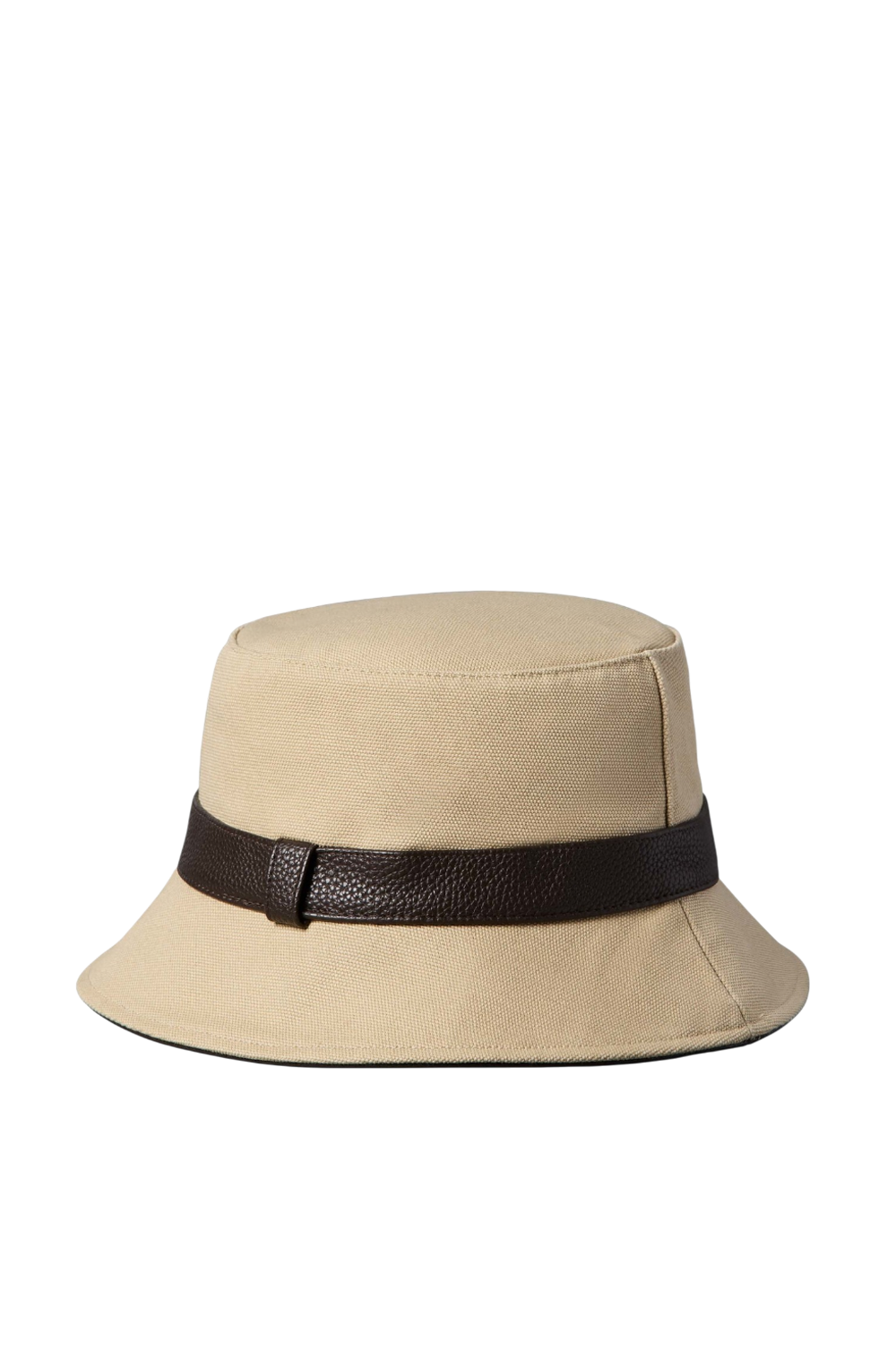 תמונה אחורית של כובע באקט