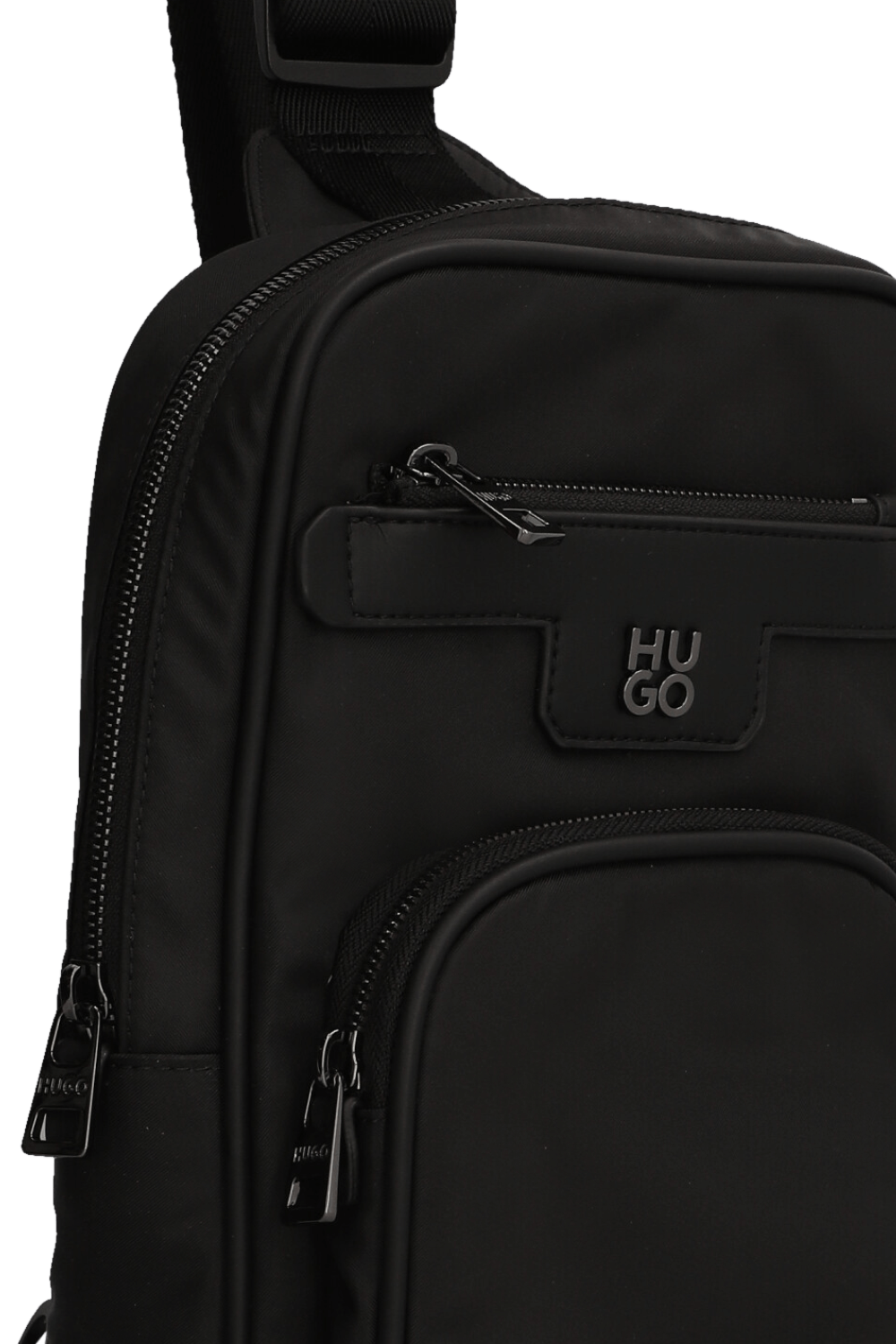 תמונת תקריב של תיק קרוס