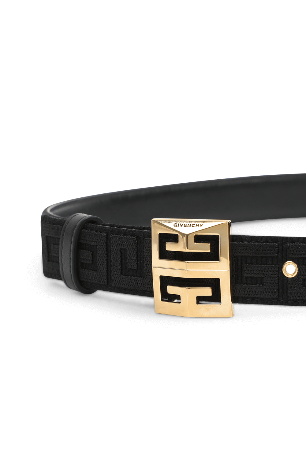 תמונת תקריב של חגורה מונוגרמית שחורה עם אבזם זהוב ממותג