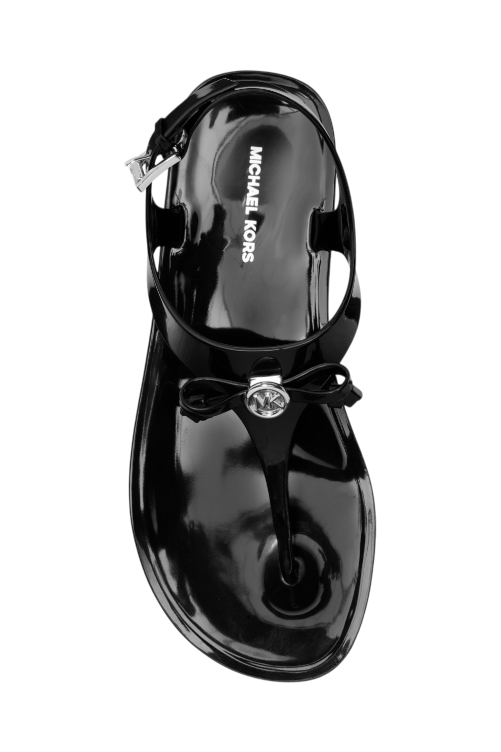 תמונת תקריב של סנדלים