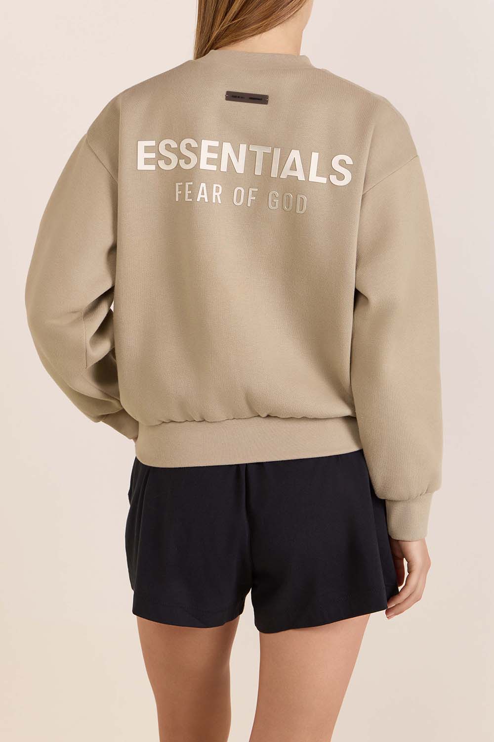 תמונת דוגמן אחורית של סווטשירט