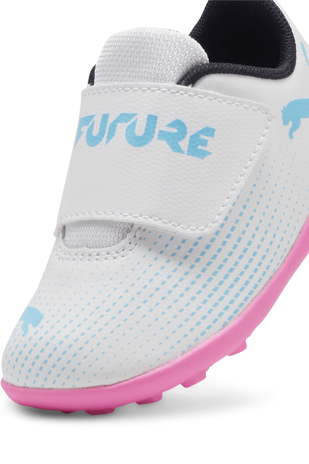 תמונת תקריב של נעלי קטרגל פיוטר 7 - מידות 19-27