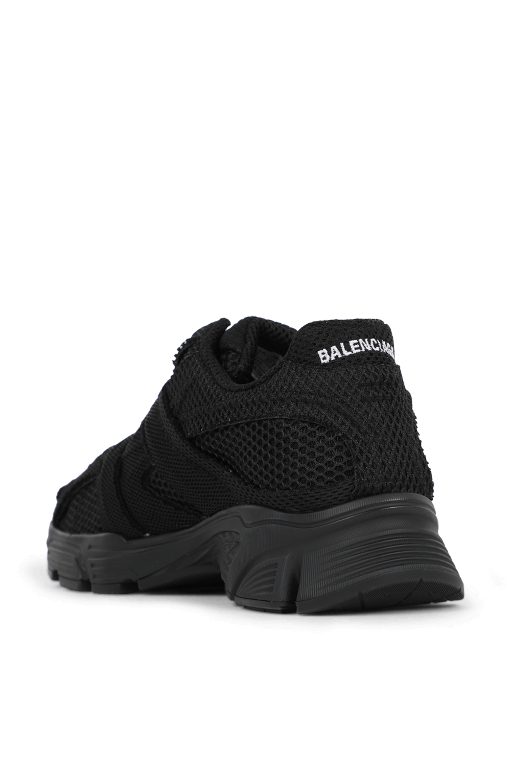 תמונה אחורית של סניקרס פאנטום בשחור