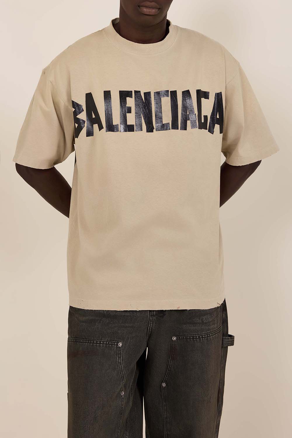 תמונת דוגמן קידמית של חולצת טי