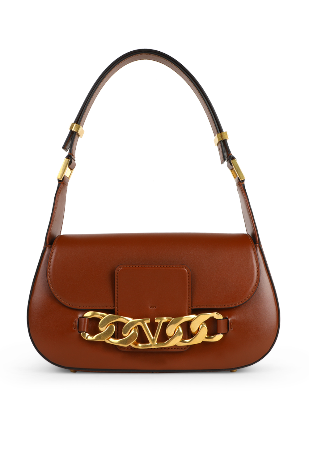 תמונה קידמית של תיק כתף מעור עם אבזם מונוגרמי