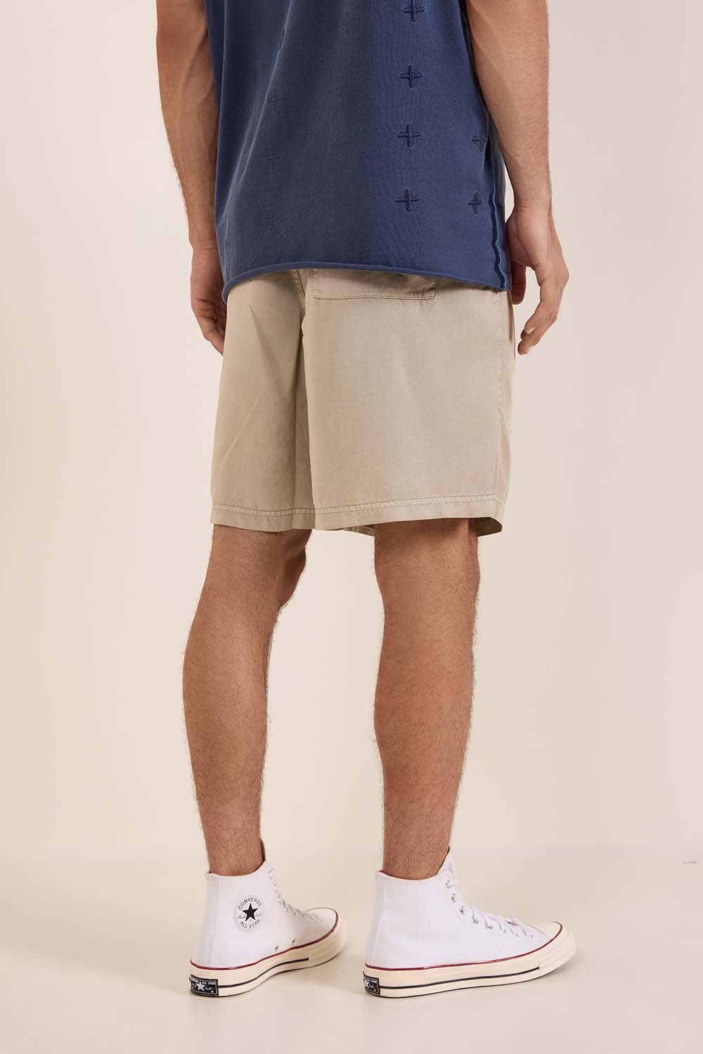 מכנסיים קצרים משוחררים