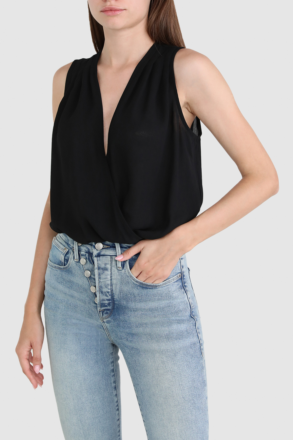 תמונת דוגמן קידמית של בגד גוף סאטן