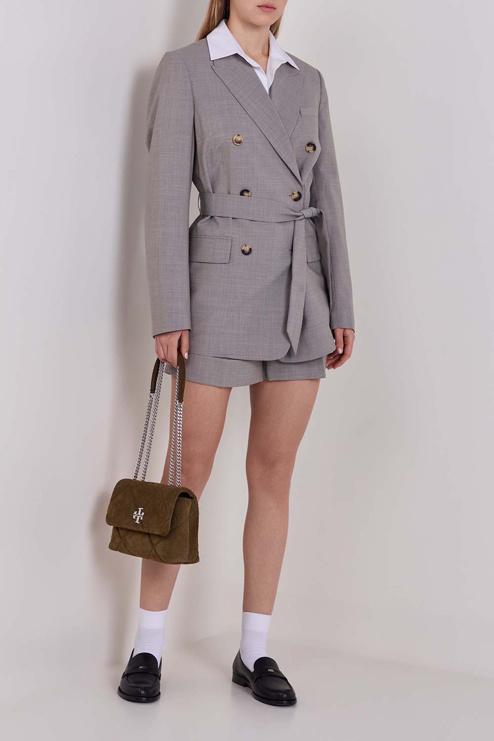 תמונת דוגמן קידמית של תיק כתף