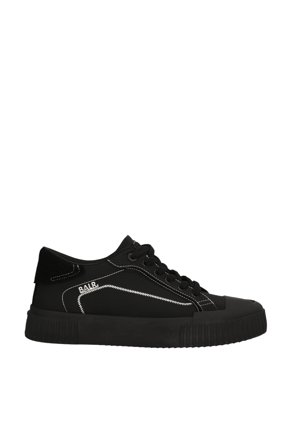 תמונה קידמית של נעלי סניקרס