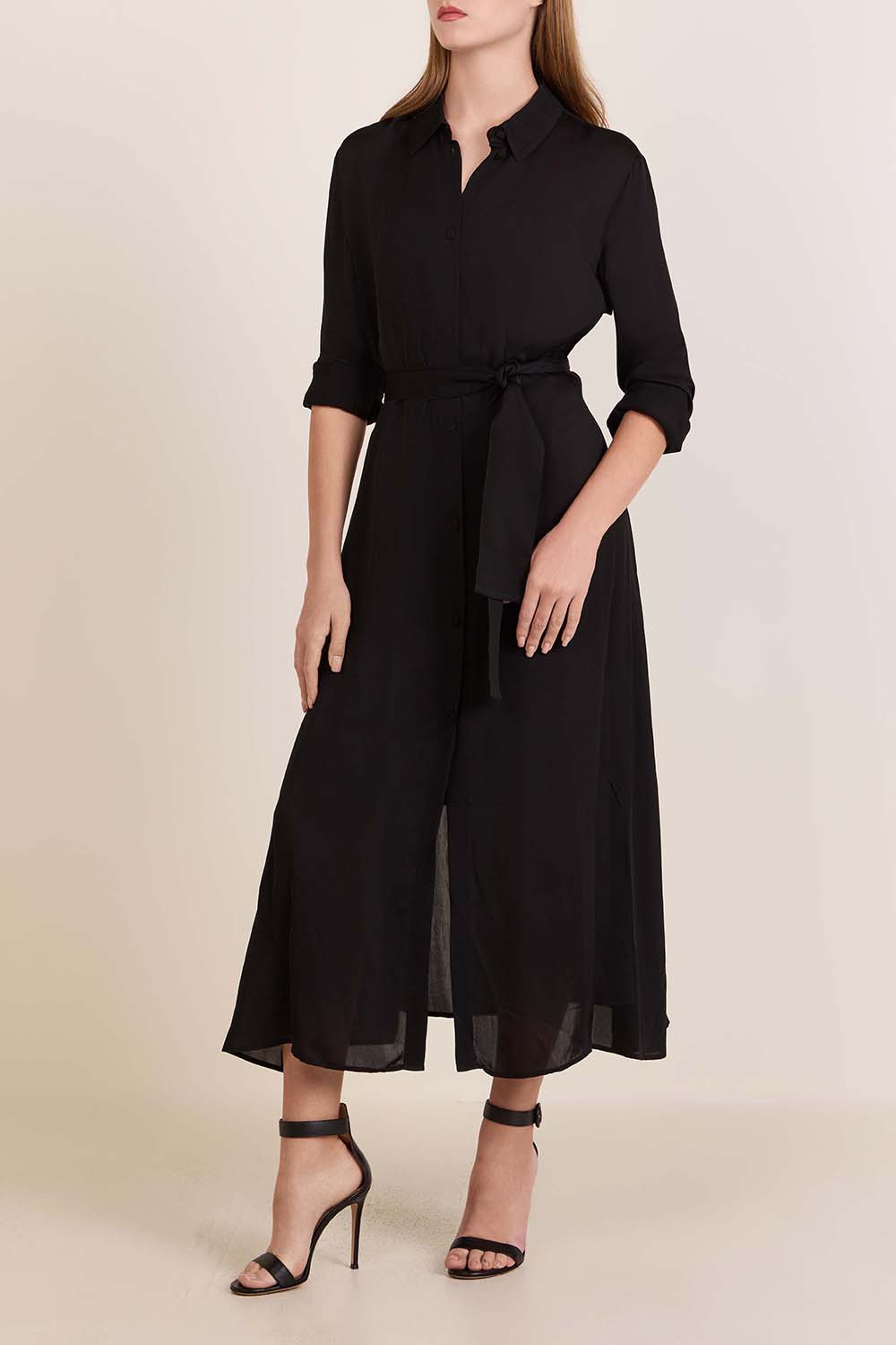 תמונת דוגמן קידמית של שמלת מידי