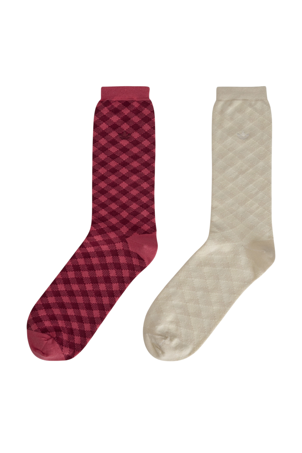 תמונה קידמית של גרביים  ווילס בונר X אדידס