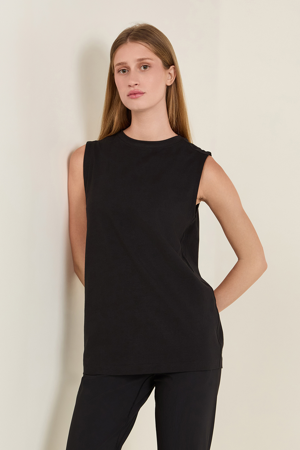 תמונת דוגמן קידמית של All Yours Organic Cotton Tank