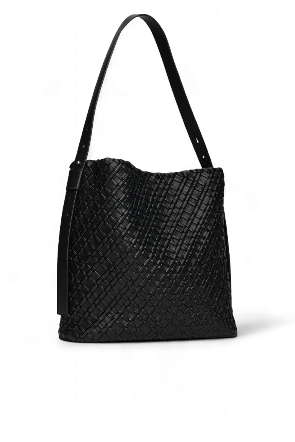 תמונה אחורית של תיק קלוע