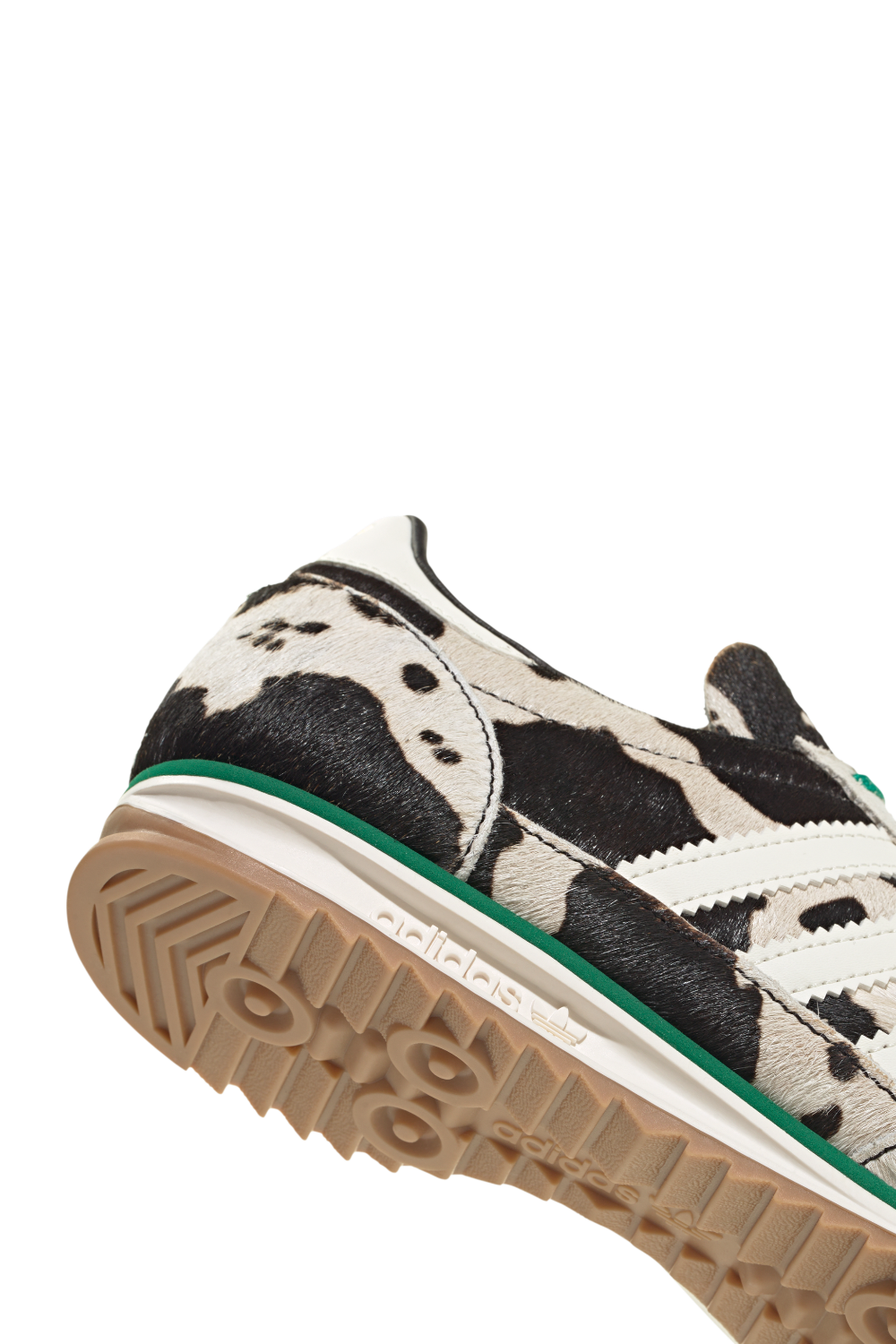 נעלי סניקרס