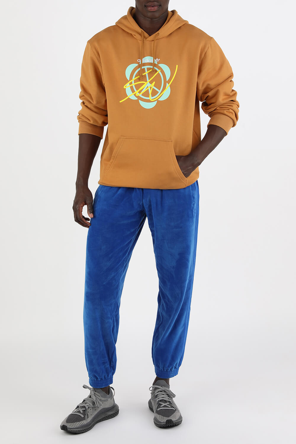 תמונת דוגמן קידמית של 4D Fusio Shoes in Grey