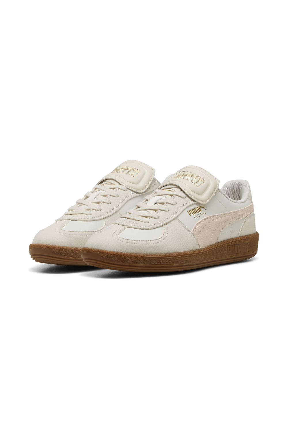 תמונת תקריב של נעלי סניקרס פאלרמו פרימיום