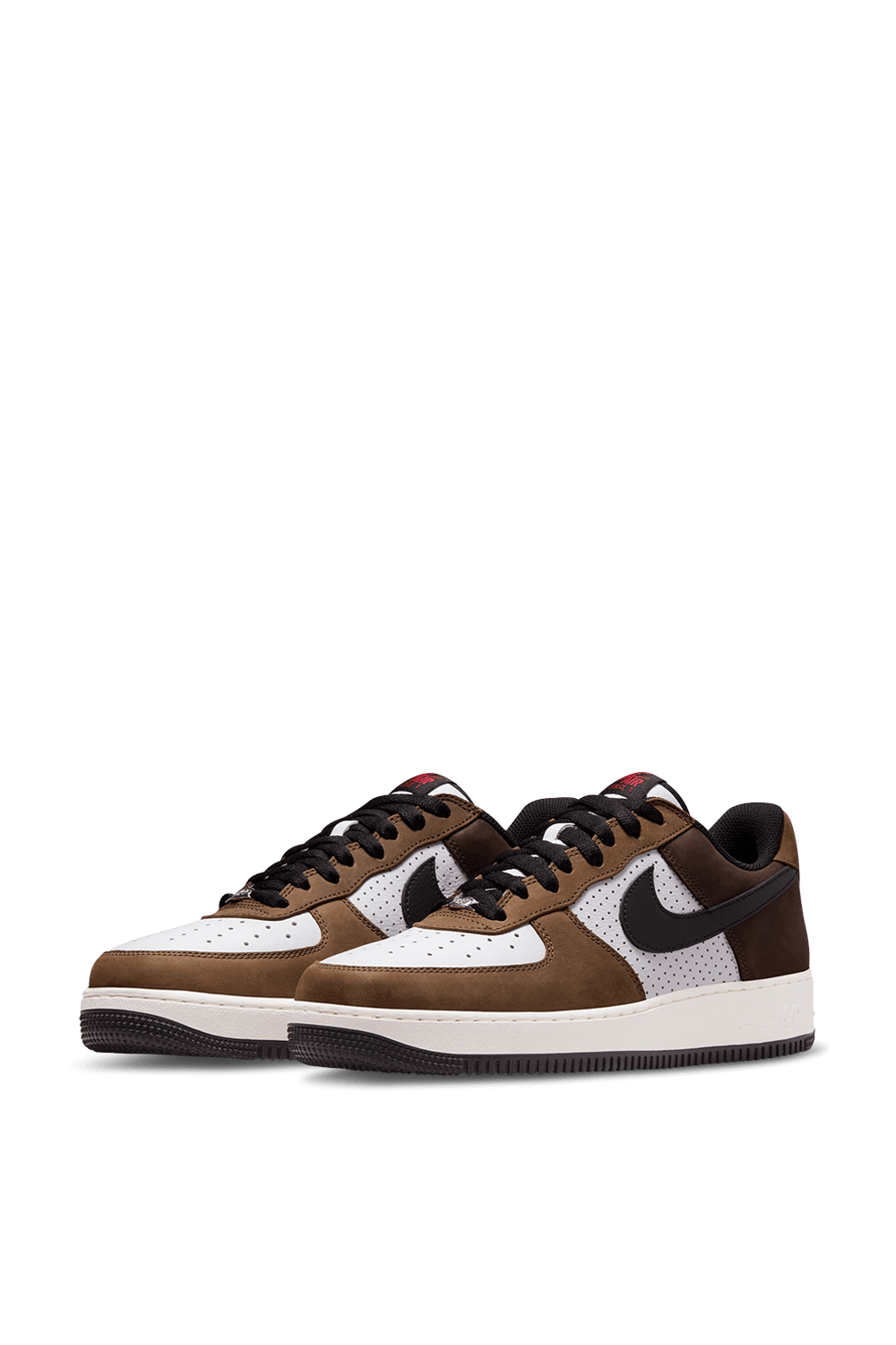 תמונת פנים של נעלי סניקרס אייר פורס 1 07