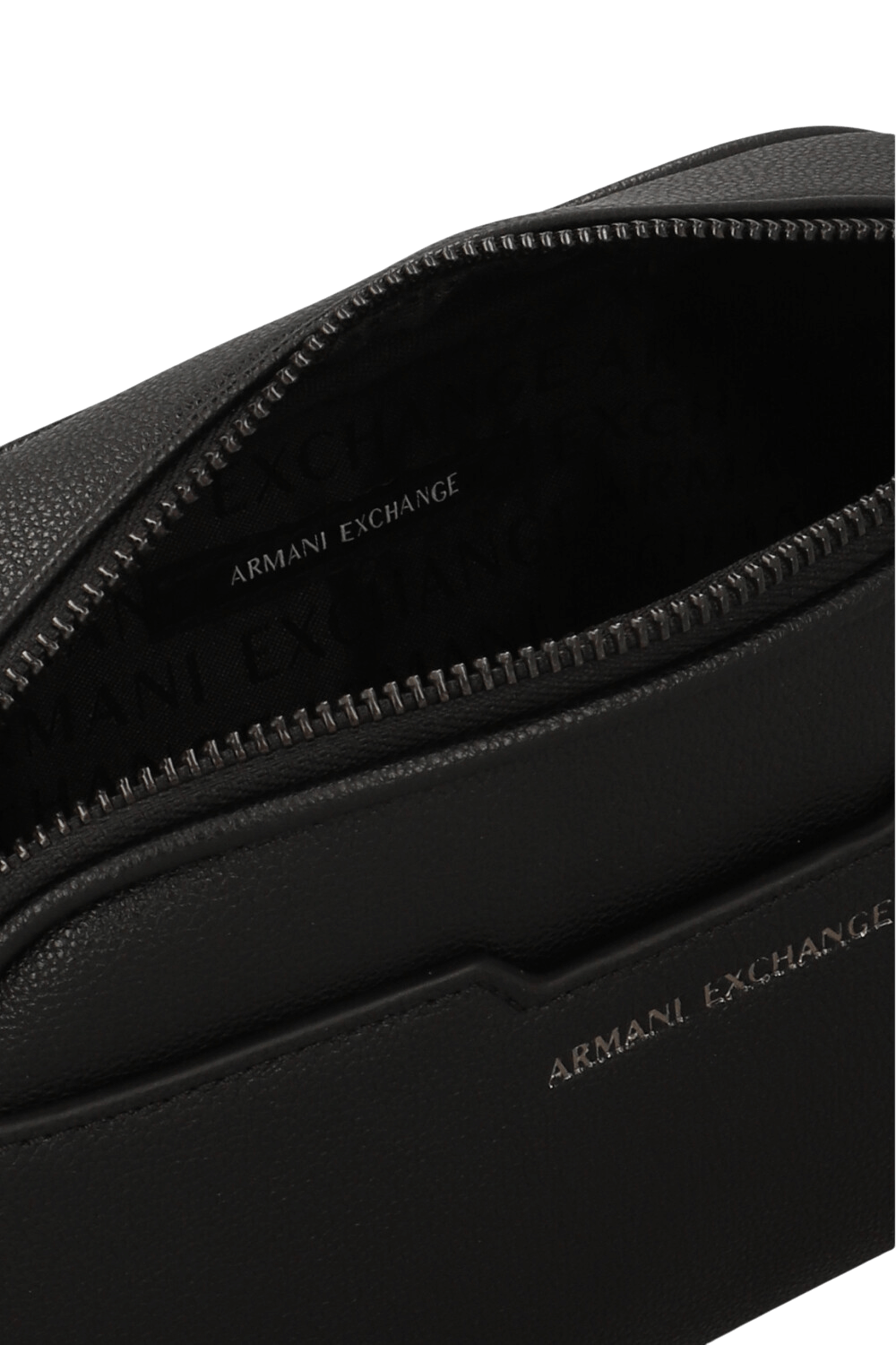 תמונת פנים של תיק קרוסבודי