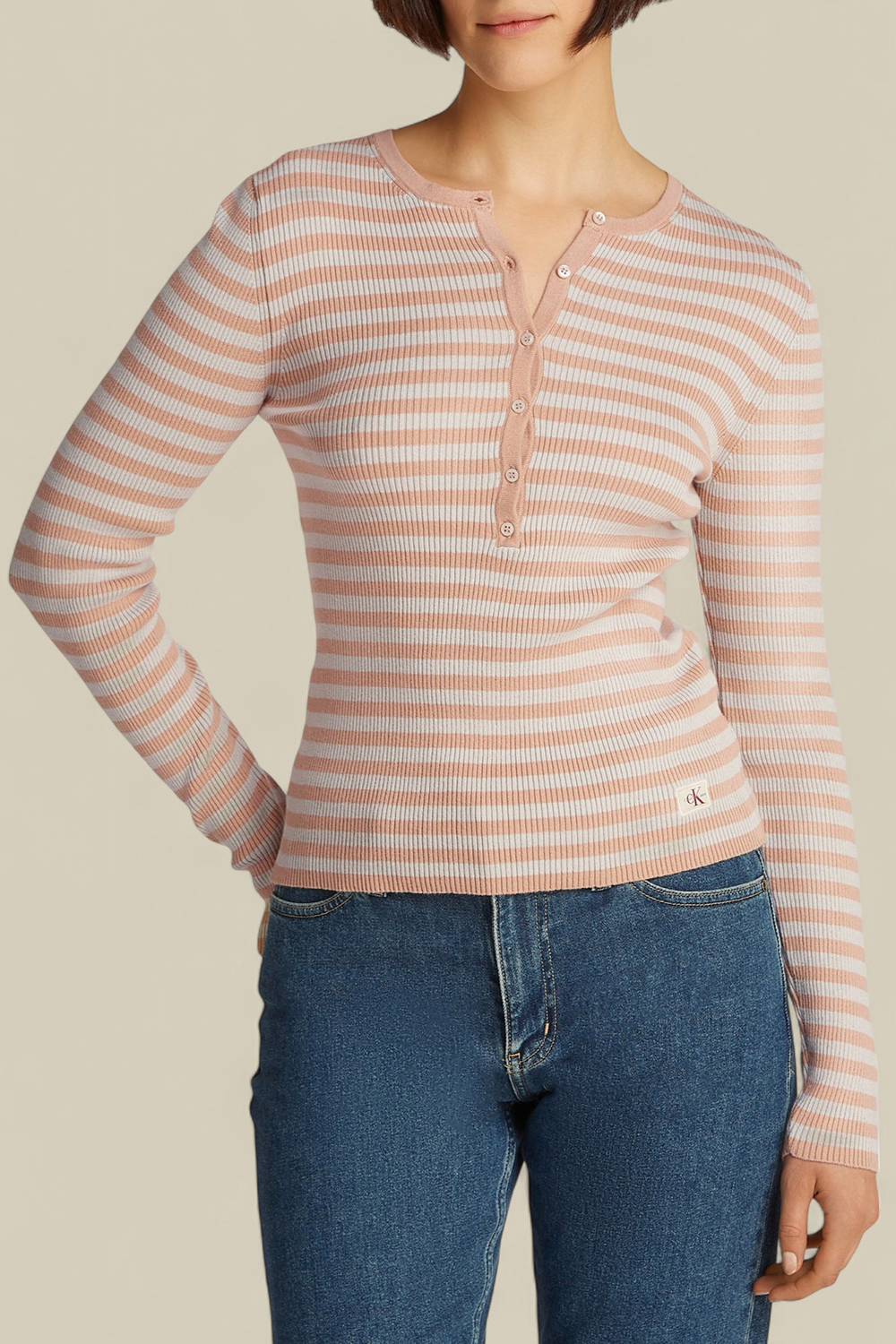 תמונת דוגמן קידמית של חולצת ריב