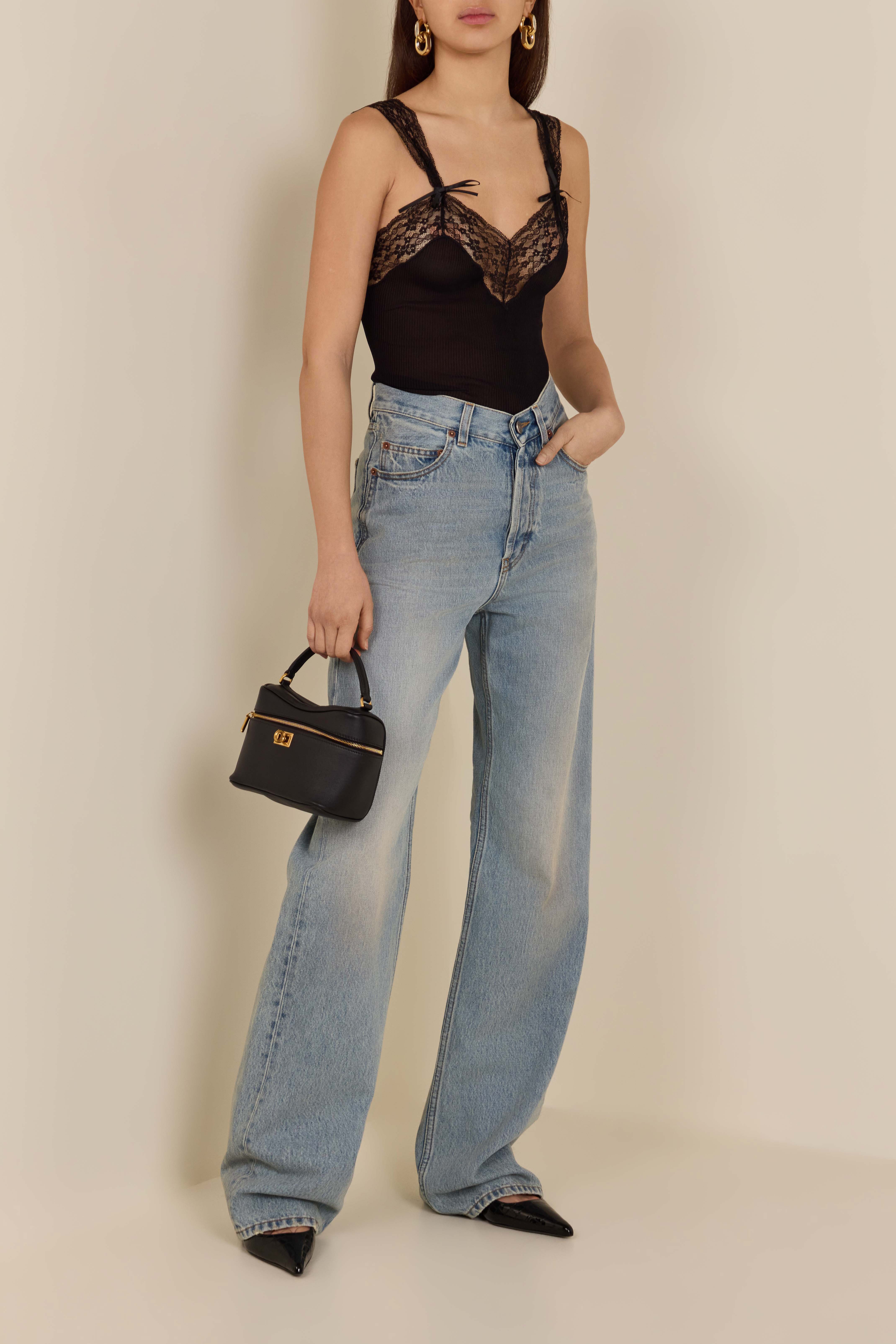 תמונת דוגמן קידמית של תיק קרוסבודי