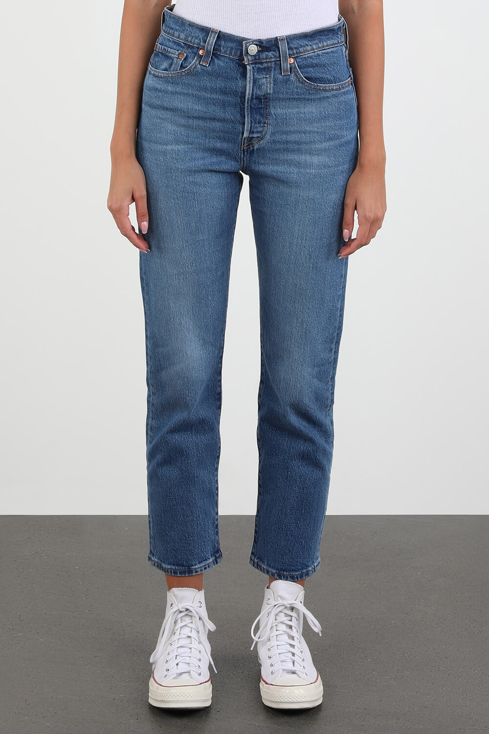 מכנסי ג'ינס בהירים בגזרת קרופ LEVI`S
