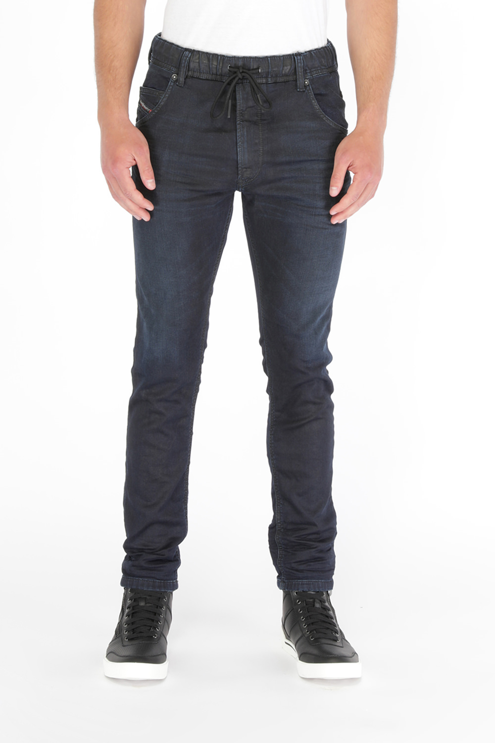 תמונת דוגמן קידמית של Krooley JoggJeans in Dark Blue Wash
