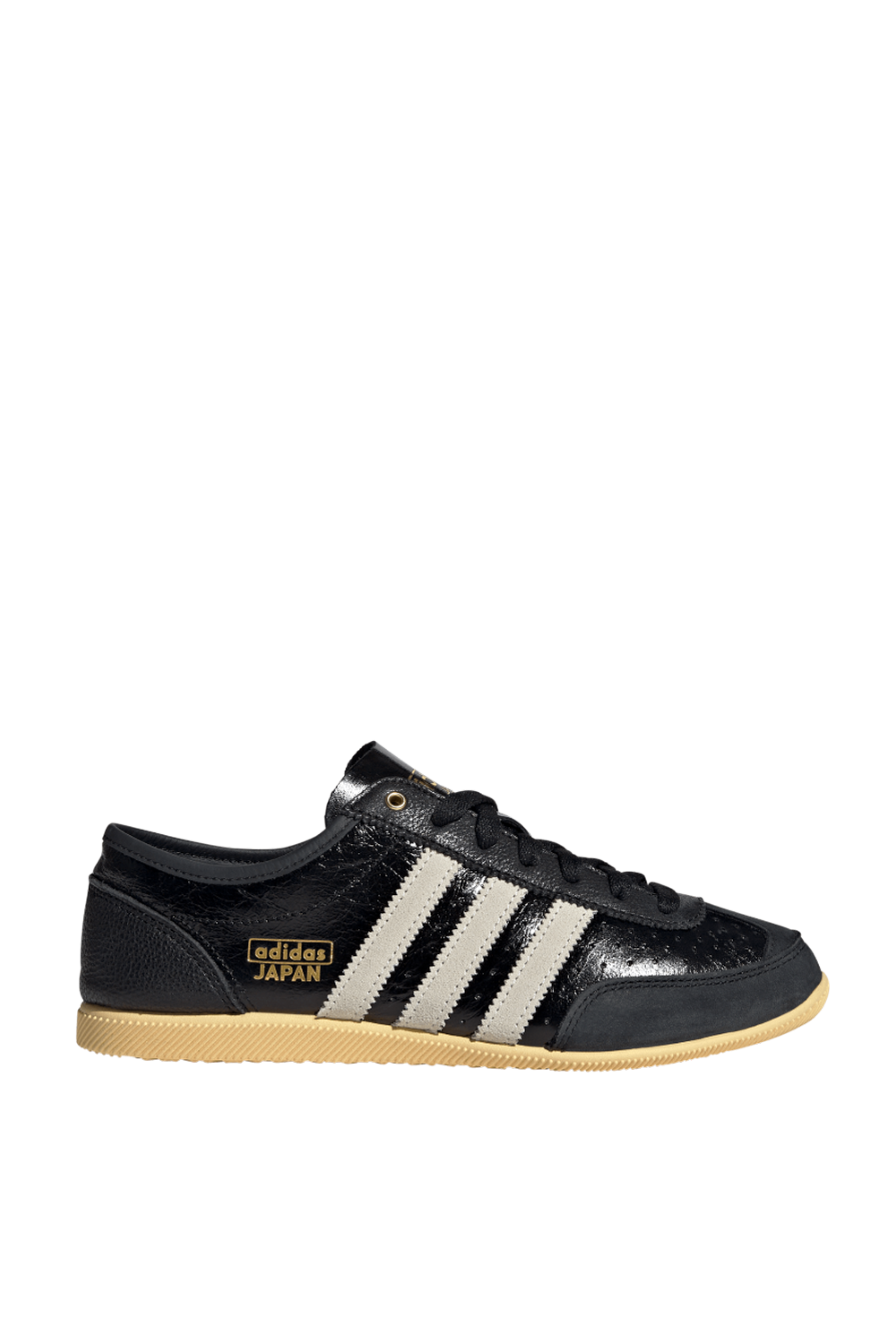 תמונה קידמית של נעלי סניקרס יפן