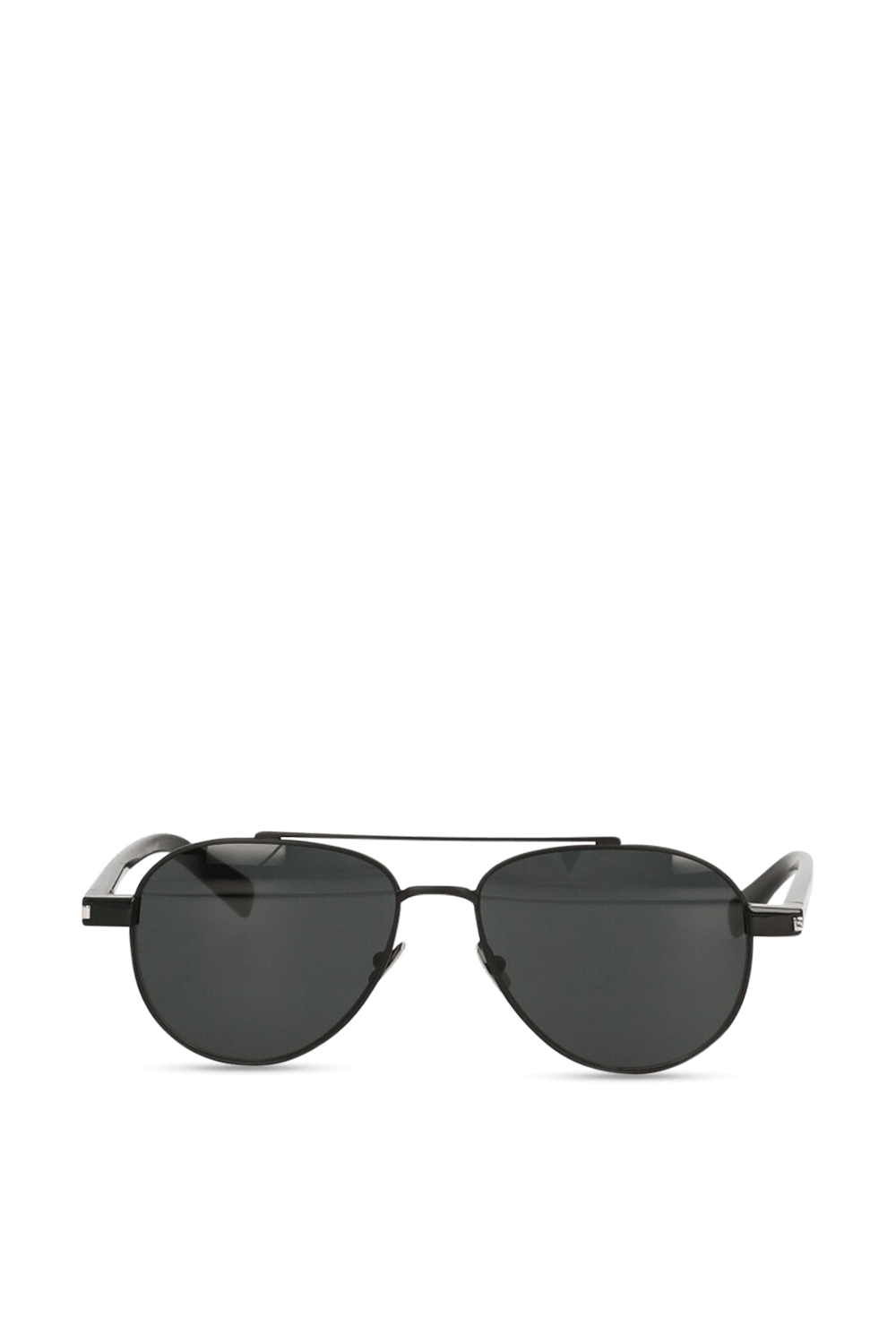 תמונה קידמית של משקפי שמש