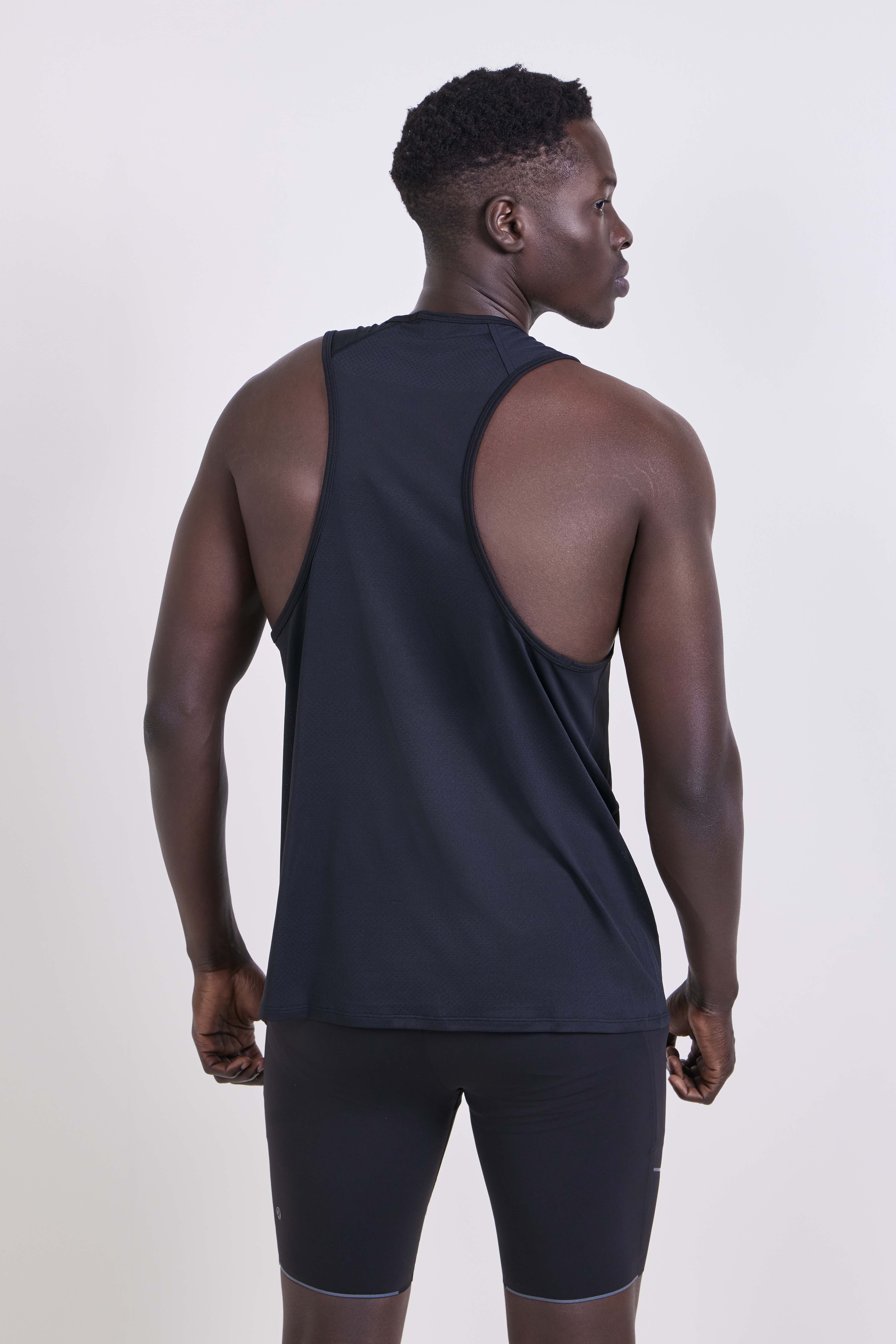 תמונת דוגמן אחורית של Fast and Free Tank Perforated Stripe