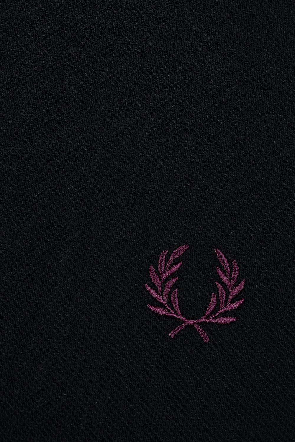 תמונה אחורית של Classic Polo Shirt in Black