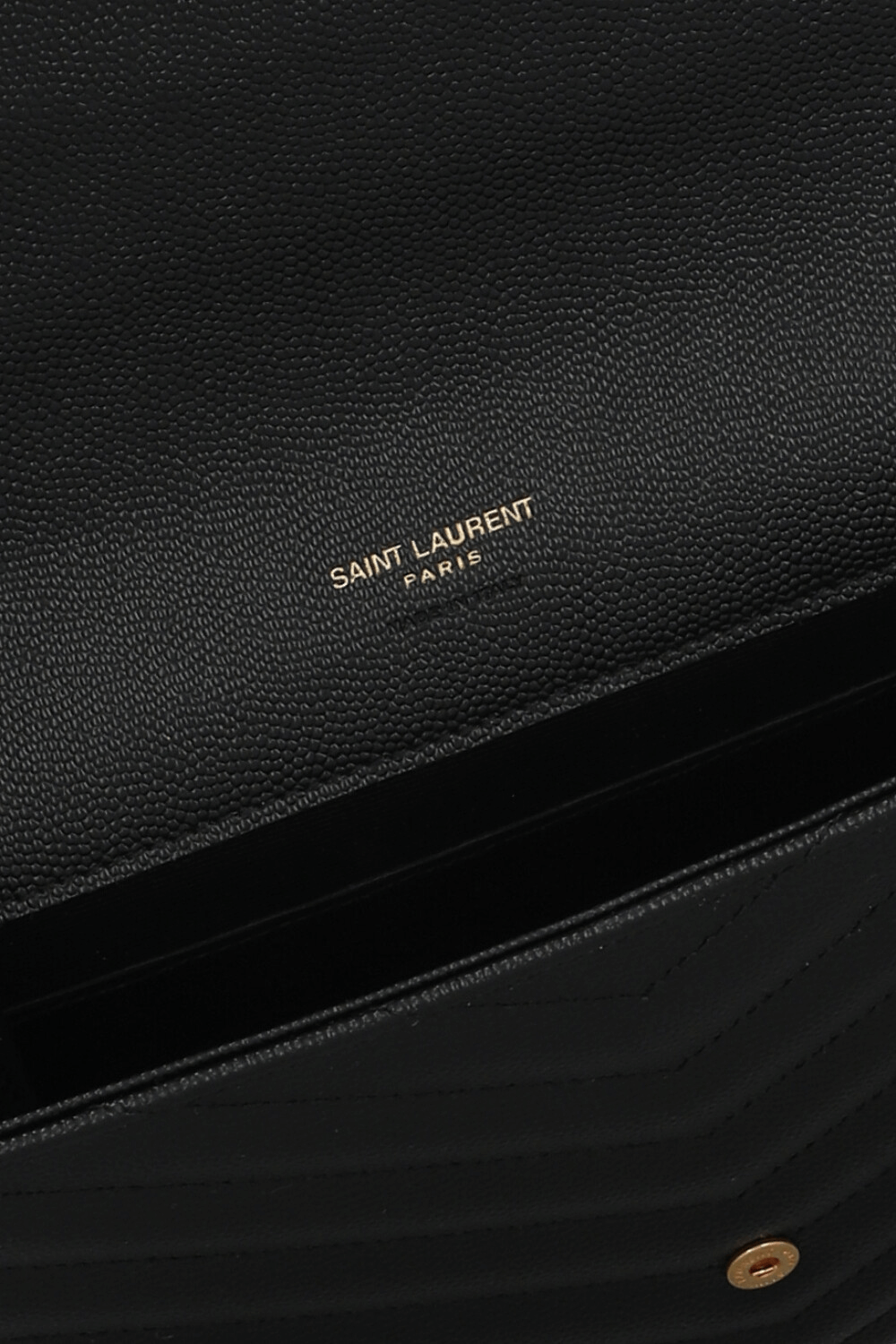 תמונת פנים של תיק קלאץ' מעטפה