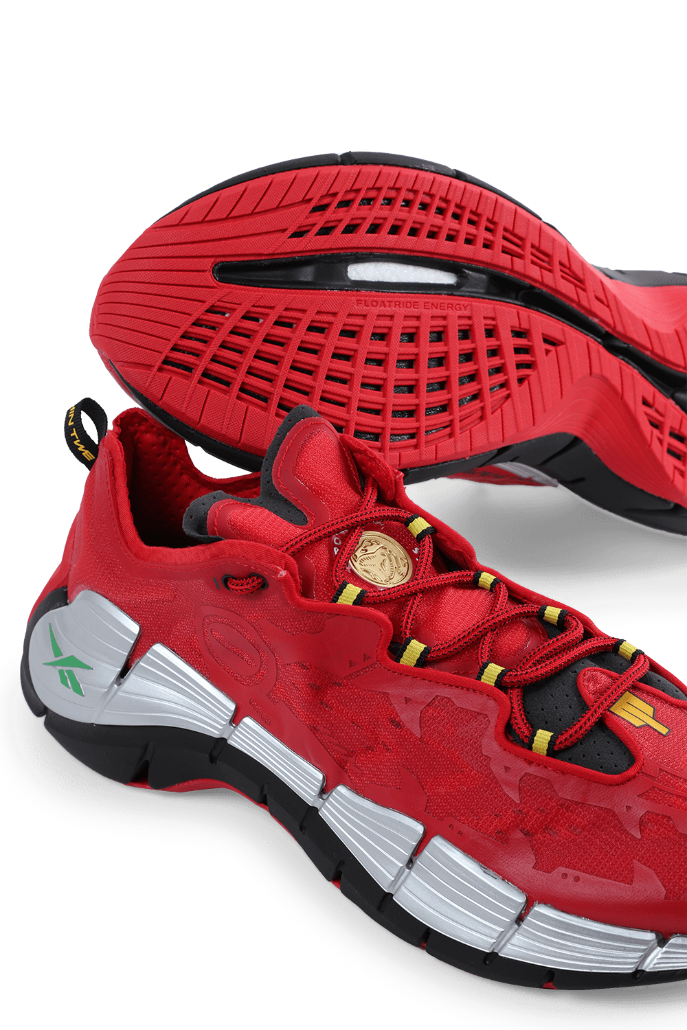 תמונת תקריב של Reebok X Power Rangers Zig Kinetica in Red