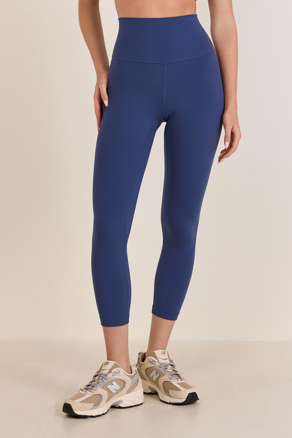 תמונת דוגמן קידמית של Align&trade; HR Crop 23