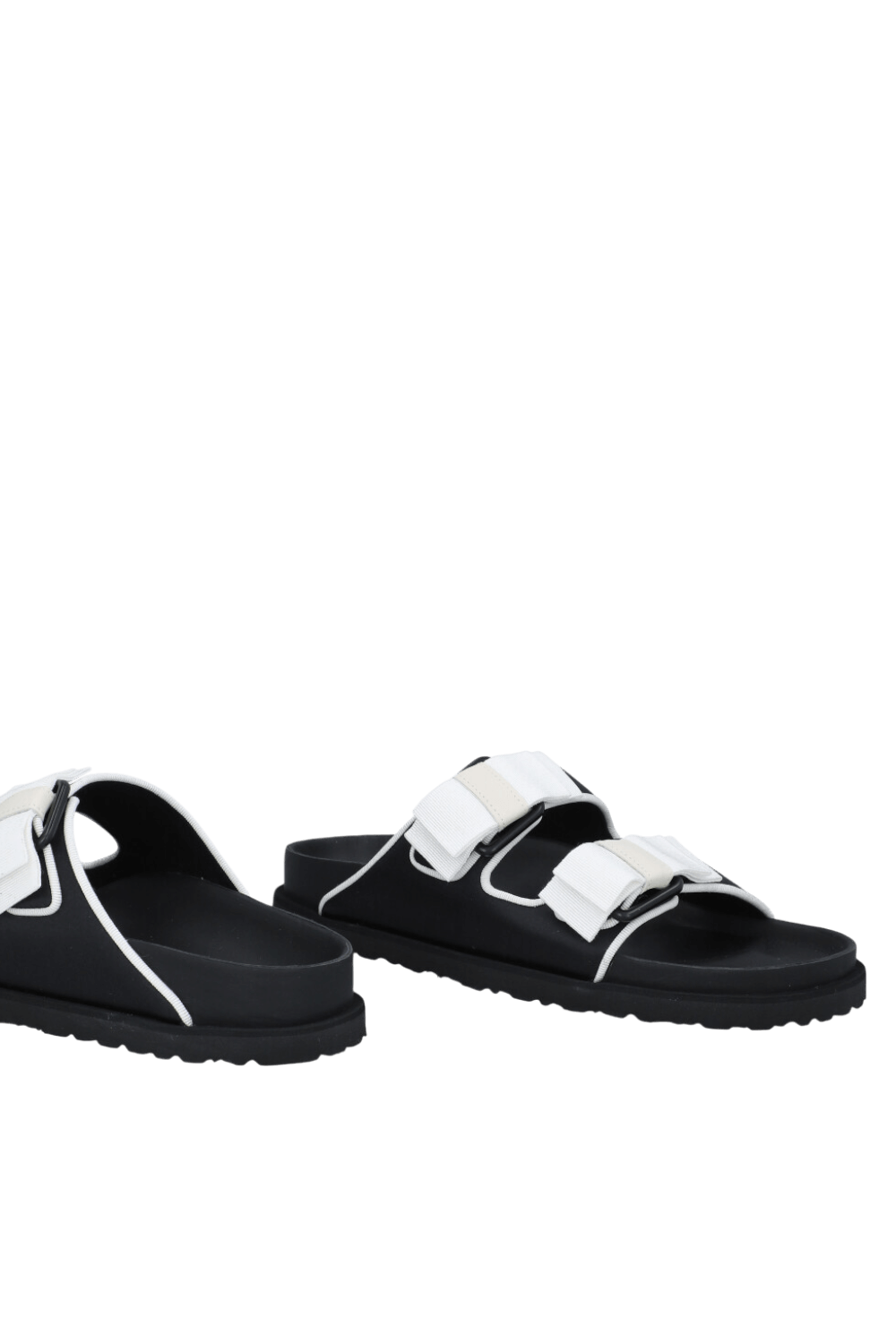 תמונת תקריב של סנדלי אריזונה