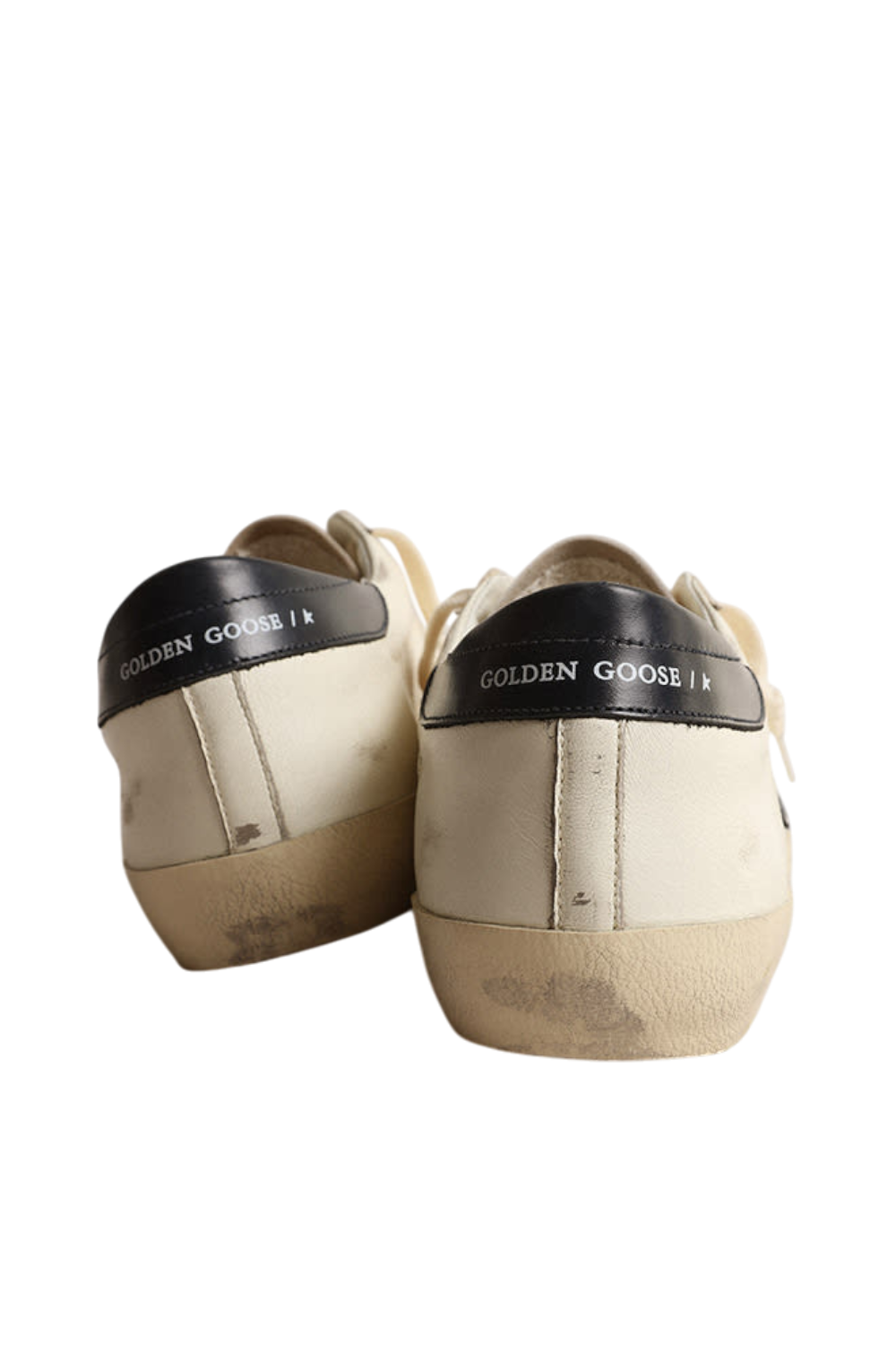 תמונת פנים של סניקרס