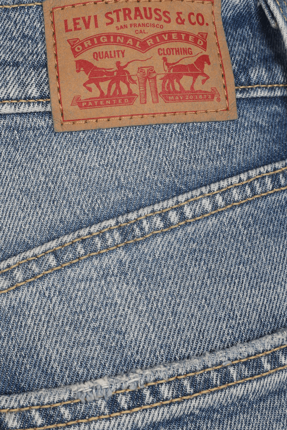 תמונה אחורית של Ribcage Straight Ankle Jeans in Light Wash