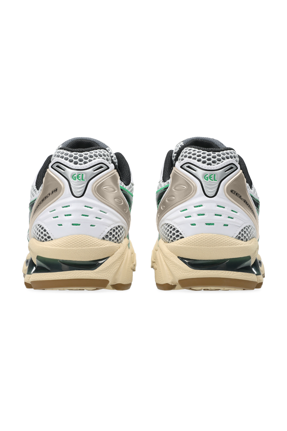 תמונת תקריב של נעלי סניקרס ג'ל קיינו 14