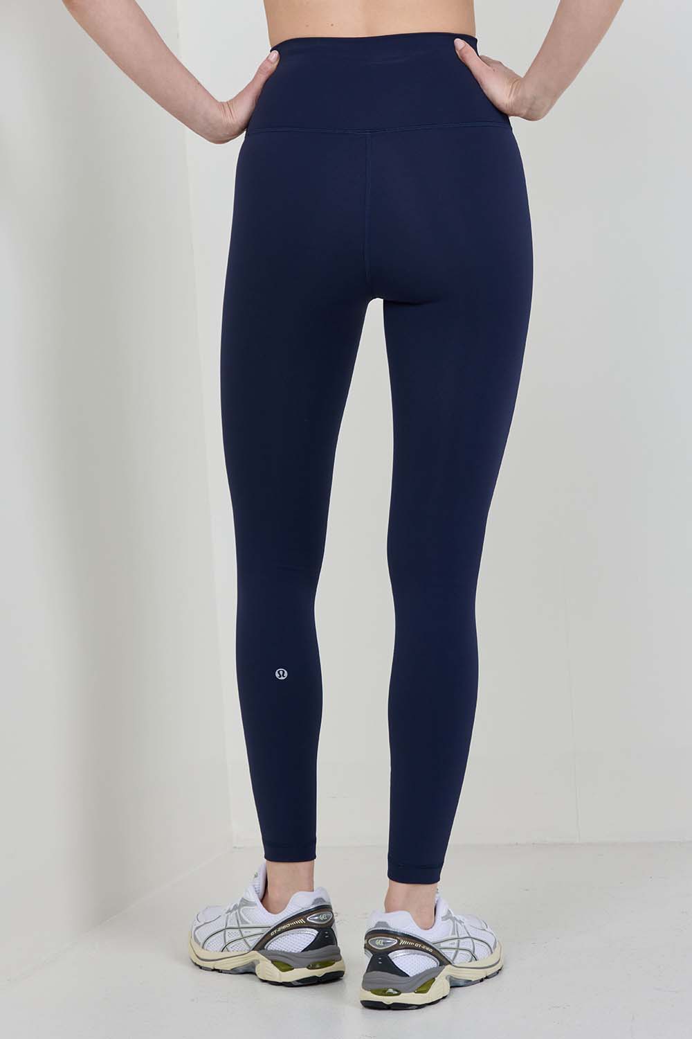 תמונת דוגמן אחורית של Wunder Train No Line High-Rise Tight 25