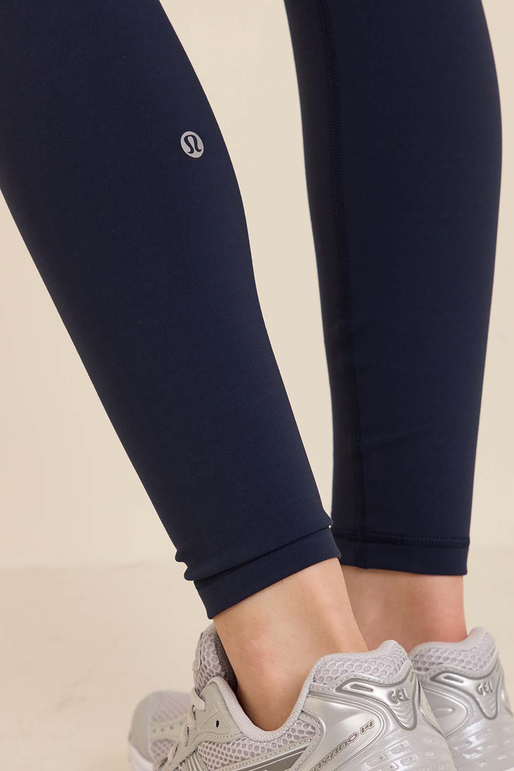 תמונת תקריב דוגמן של Wunder Train High-Rise Tight 25