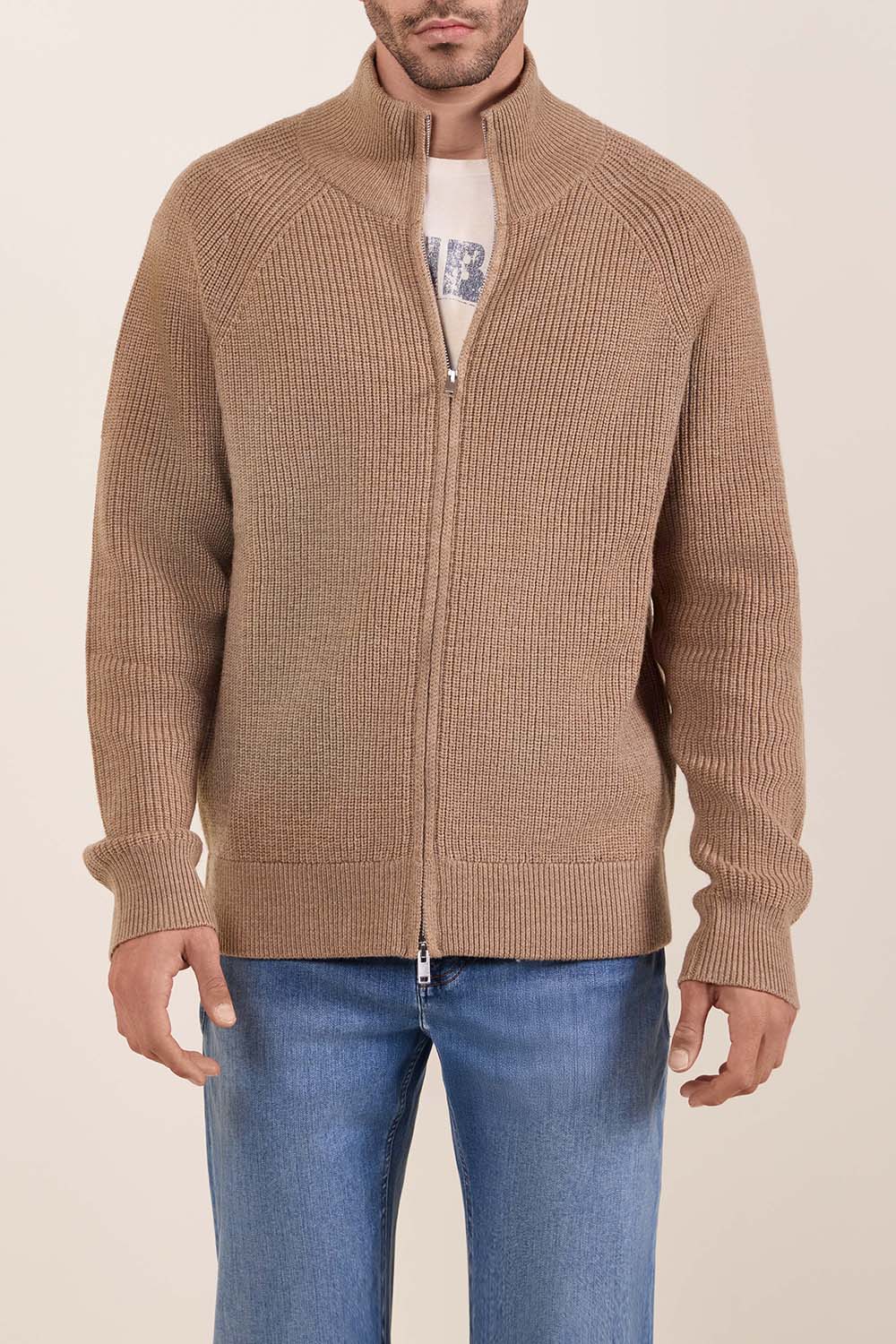 תמונת דוגמן קידמית של קרדיגן צמר