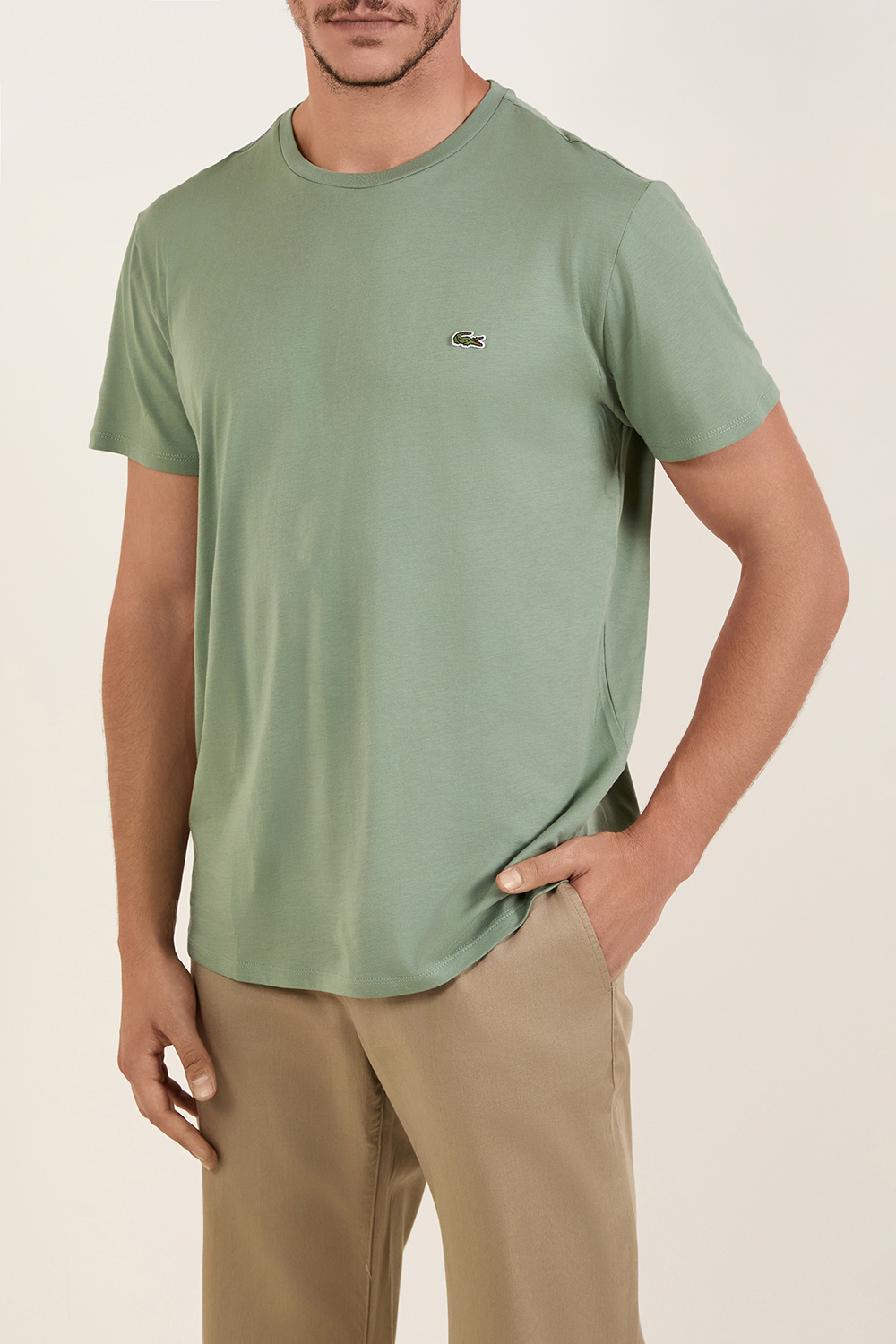 תמונת דוגמן קידמית של חולצת טי