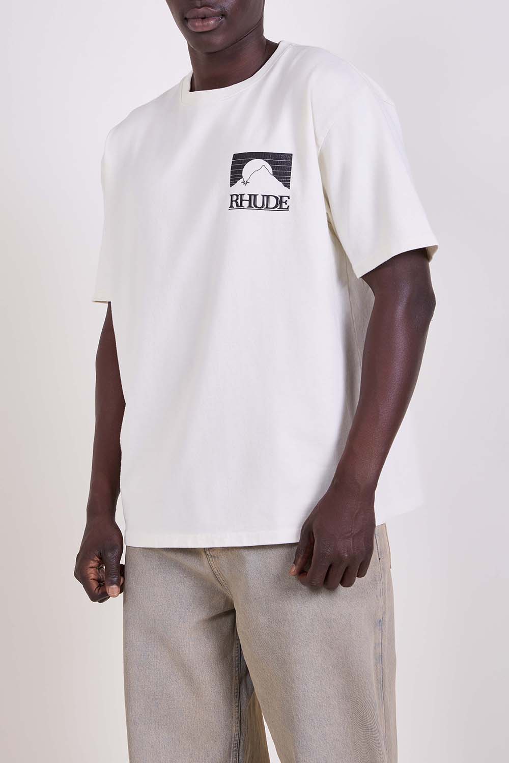 תמונת דוגמן קידמית של חולצת טי