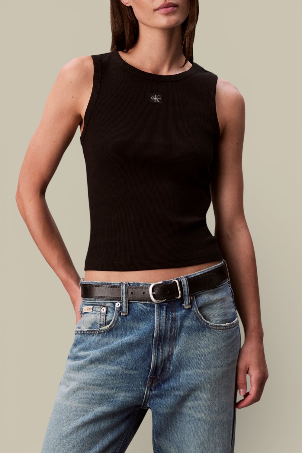 תמונת דוגמן קידמית של גופיית ריב