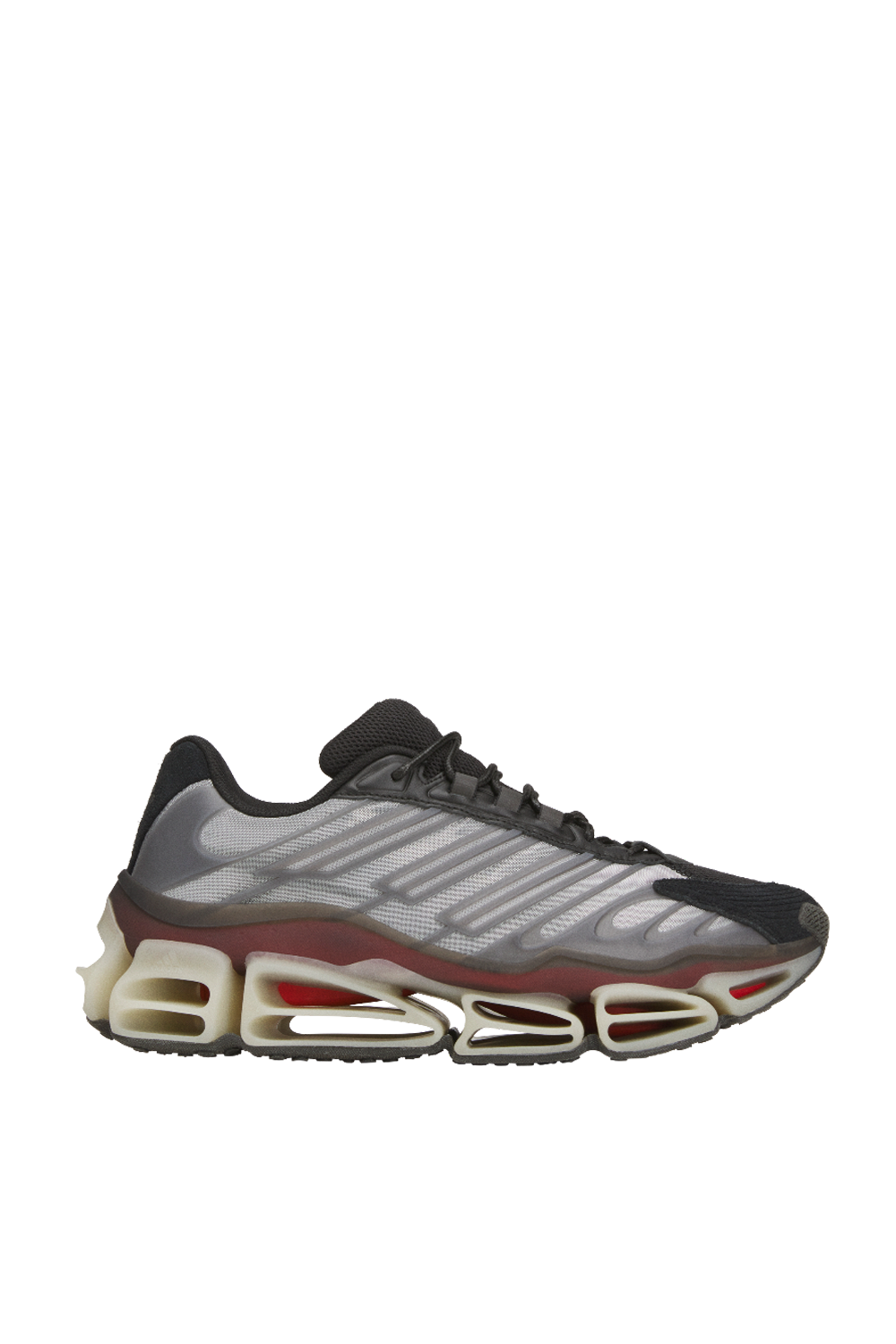 תמונה קידמית של נעלי סניקרס מגה־רייד אדידס X וילי צ'אווריה